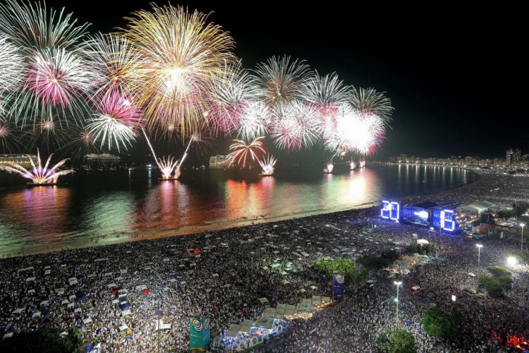 Rio de Janeiro é a única capital do Sudeste que continua com a festa pública de Réveillon confirmada.