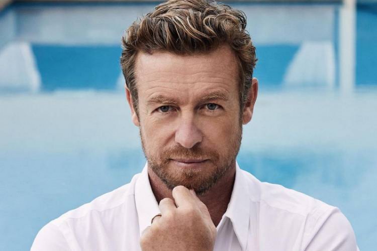 Simon Baker diz que nunca viu 'O Diabo Veste Prada'