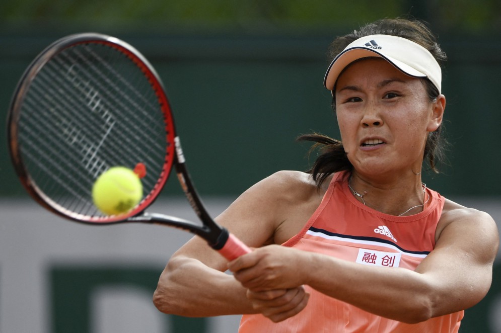 WTA suspende torneios na China diante do 'caso Shuai Peng