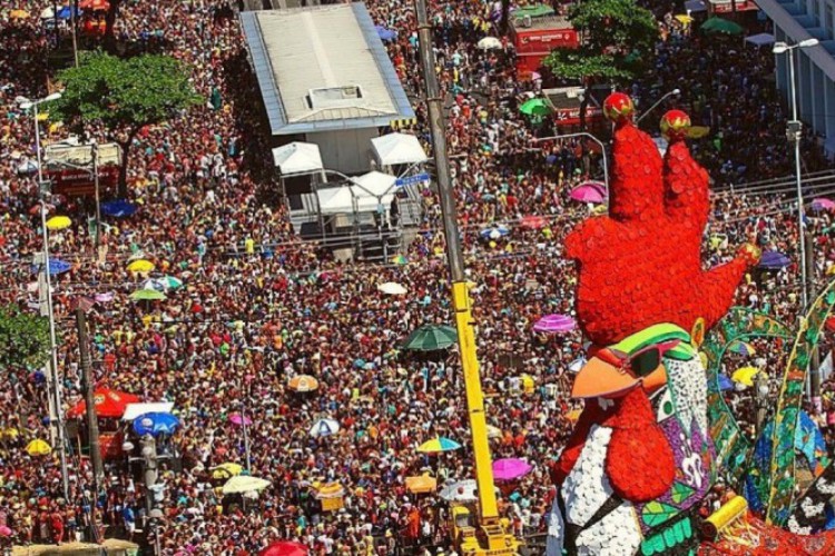 Comissão Especial instalada na Câmara do Recife vai discutir realização do Carnaval, São João e outros grandes eventos na capital pernambucana