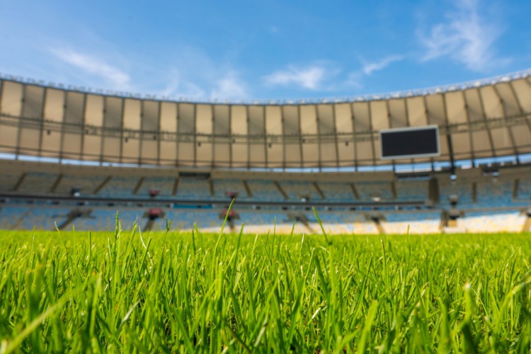 Maracanã adotará grama híbrida a partir de 2022 e instalação terá duração de cerca de 90 dias