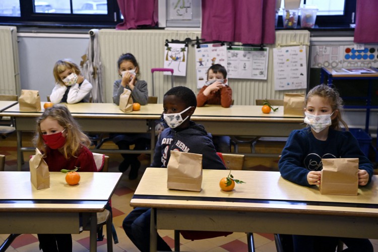 Escola na Bélgica durante a pandemia de Covid-19