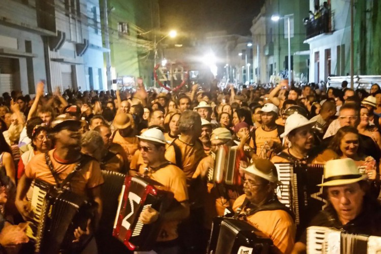 Recife - Abertura do São João no Recife leva sanfoneiros e forró ao palco do frevo.  (Sumaia Villela/Agência Brasil)