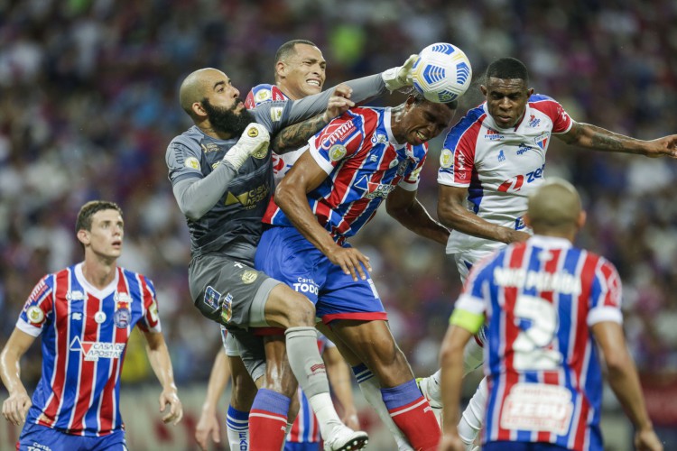 Fortaleza e Bahia se enfrentam pela Copa do Nordeste 2022 hoje, 19; onde assistir ao vivo e horário do jogo.  