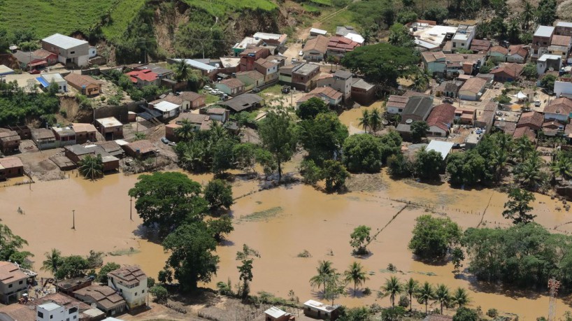 Gobernante Federal rejeita ajuda humanitária da Argentina a vítimas de chuvas na Bahia