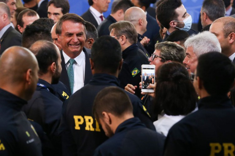 O presidente da República  Jair Bolsonaro participa da cerimônia de lançamento Operação Rodovida 2021/2022 nas rodovias federais do país, no Palácio do Planalto