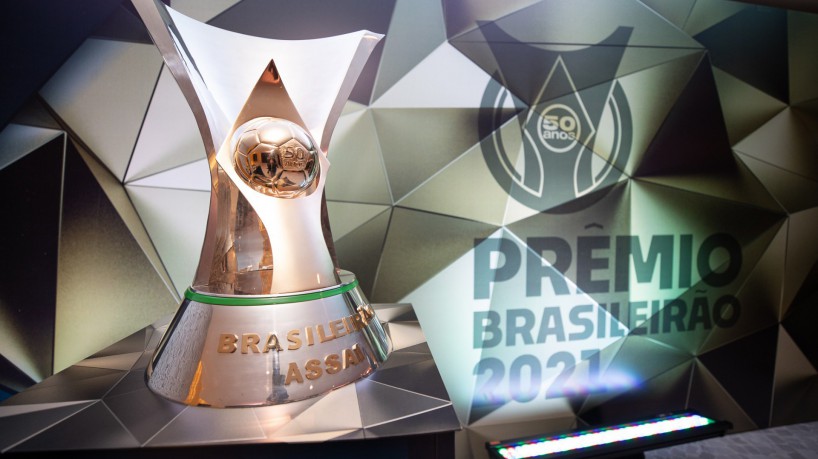 Taça do Campeonato Brasileiro no Prêmio Brasileirão 2021, no Rio de Janeiro