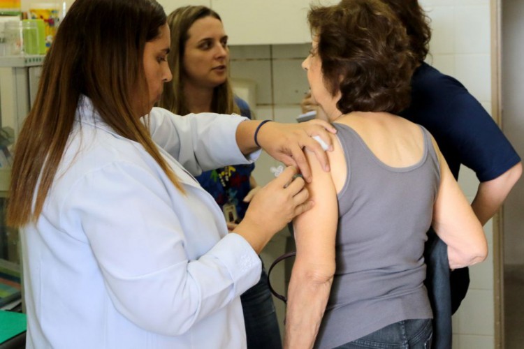 ￼ EM 2021, a cobertura da vacina contra influenza atingiu apenas 72% dos cearenses 