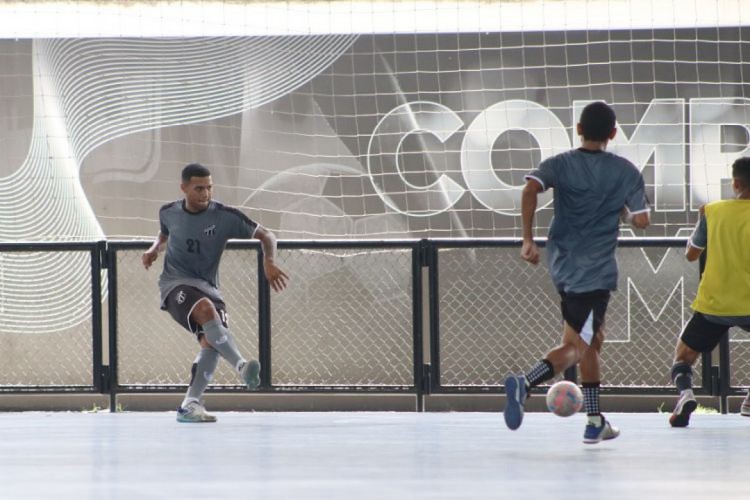 Ceará fez penúltimo treino nesta sexta-feira, 17, antes de confronto contra o Pires Ferreira