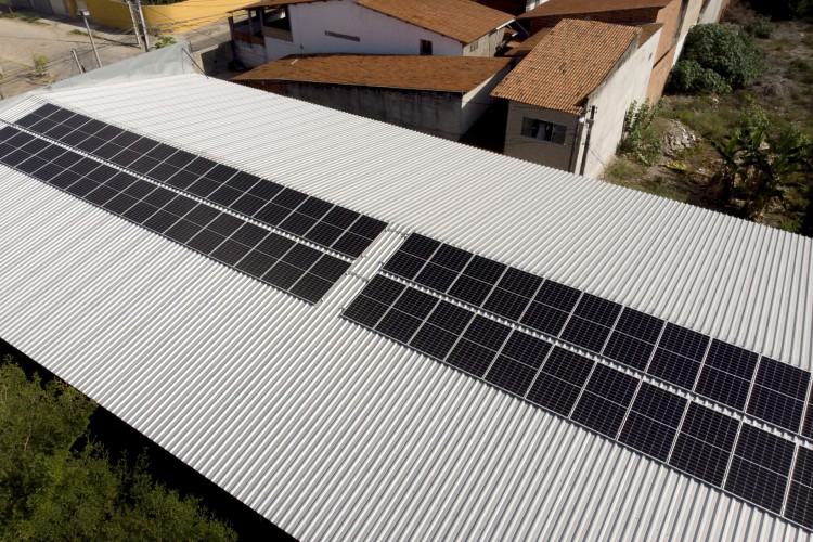 Retorno de investimento em implantação de energia solar reduziu de duas a três vezes em menos de uma década