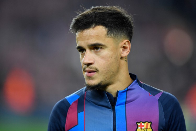 Meia Philippe Coutinho no jogo Barcelona x Elche, no Camp Nou, pelo Campeonato Espanhol