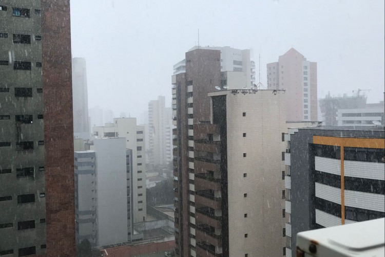 Bairro Meireles, em Fortaleza, no domingo, 2 de janeiro