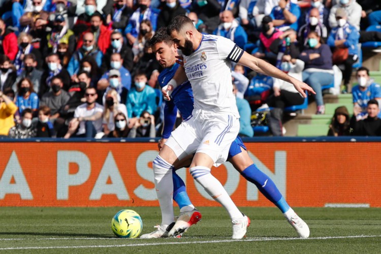 Atzeneta x Getafe se enfrentam pela Copa do Rei nesta terça-feira, 4/12. Veja onde assistir ao jogos do dia de hoje. 