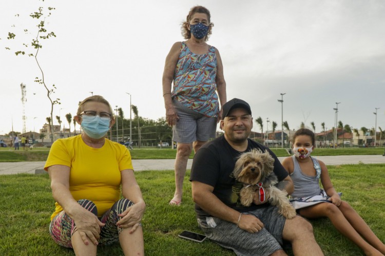 Com intervenções paisagísticas já finalizadas, Parque atrai famílias para passeios nos fins de tarde