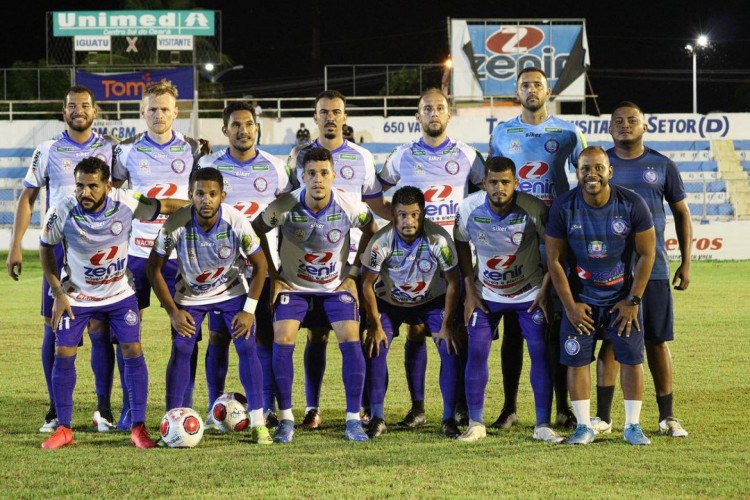 Elenco do Iguatu fez história ao eliminar o Ceará nas quartas de final do Cearense 2022. 