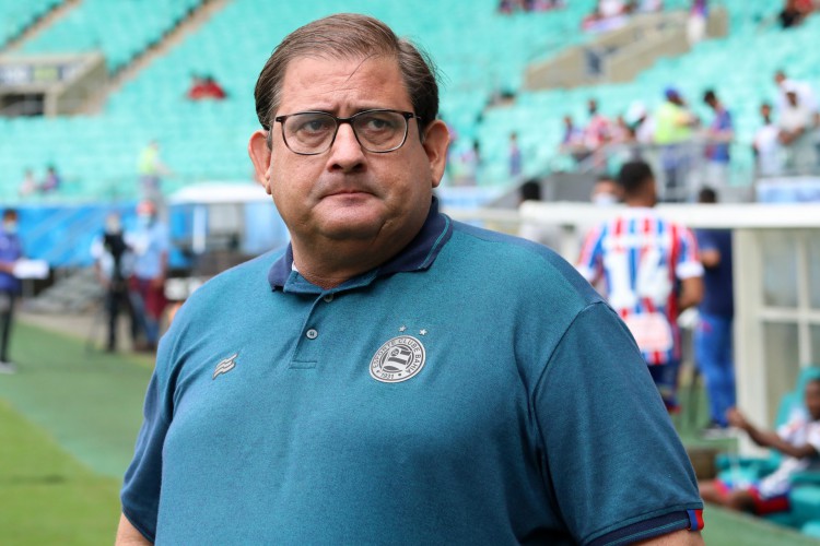 Técnico Guto Ferreira no jogo Bahia x Fluminense, na Fonte Nova, pela Série A 2021