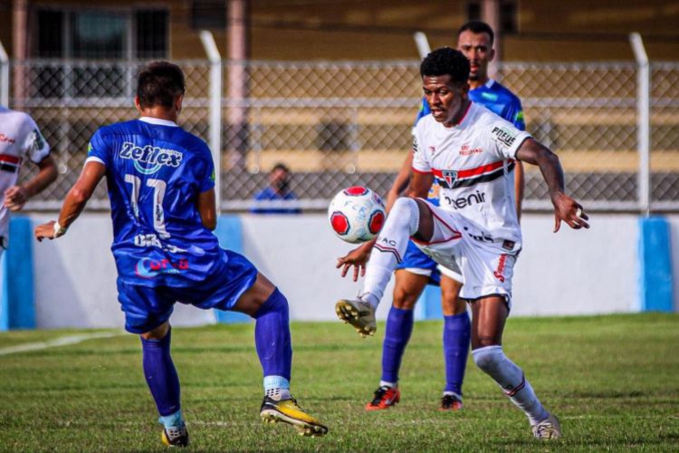 Ferroviário e Iguatu duelam pela oitava rodada do Campeonato Cearense