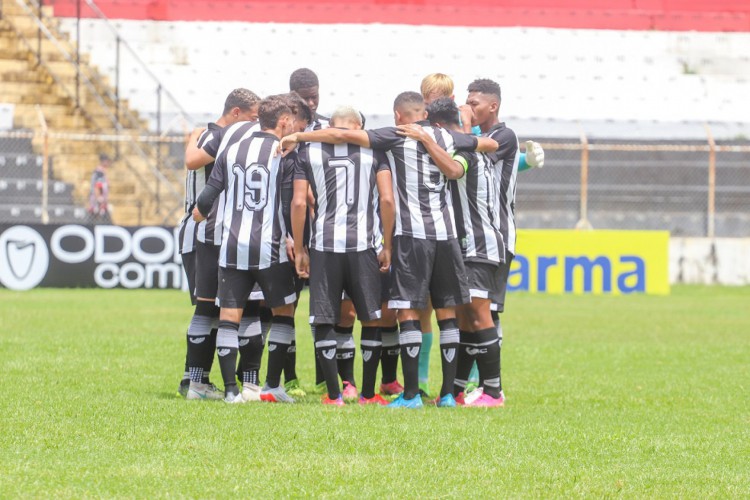 Elenco do Ceará que disputa a Copa São Paulo de Futebol Junior tem 17 anos, em média. 