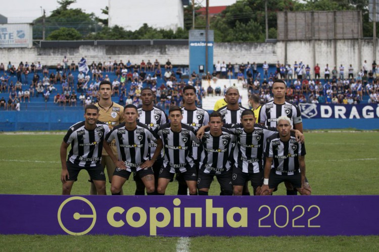 Copinha: Botafogo garante vaga após derrotar São José nos pênaltis