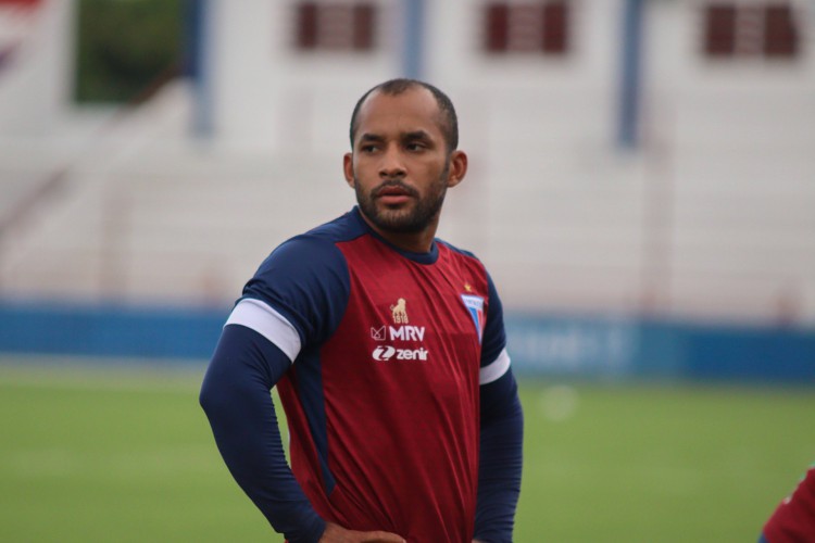 Atacante Edinho em treino do Fortaleza no Centro de Excelência Alcides Santos, no Pici