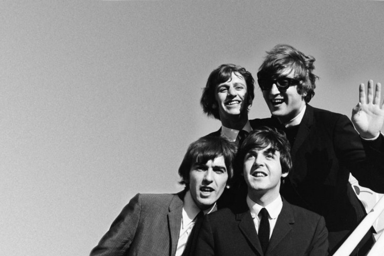 Produtor responsável pela maioria dos álbuns dos Beatles foi conquistado primeiro pela simpatia do grupo