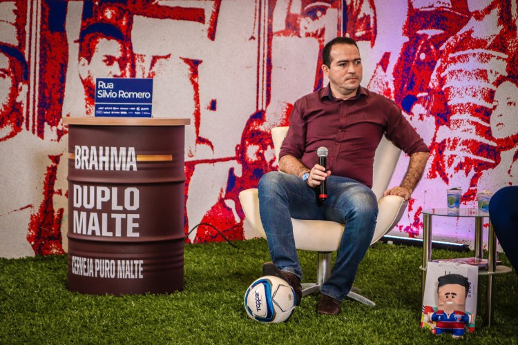 Presidente Marcelo Paz em entrevista na Arena Castelão