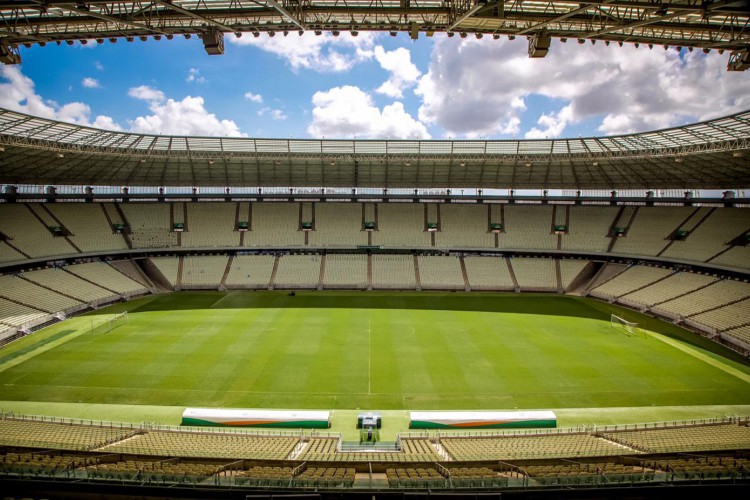 Reunião com Governo e clubes vai discutir fechamento da Arena Castelão para reforma do gramado