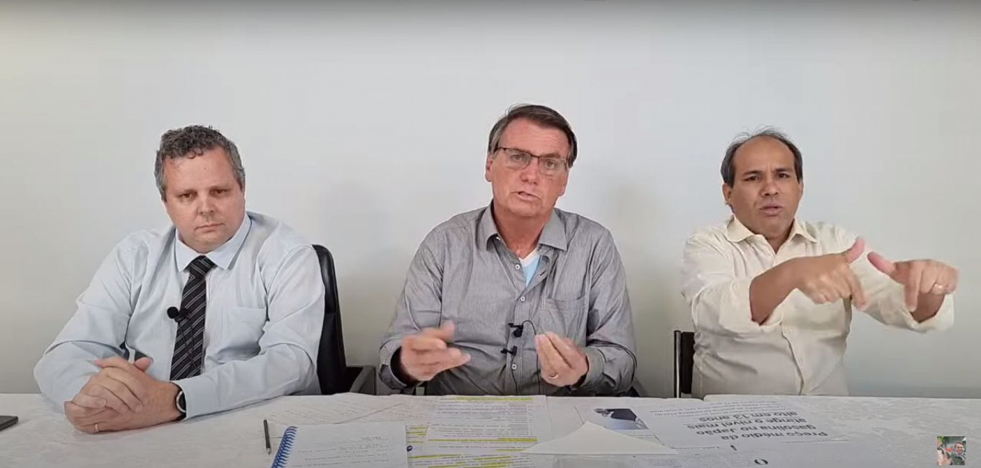 Bolsonaro desconhece origem de Padre Cícero e chama nordestinos de 'pau de arara' (Foto: Reprodução/Youtube)