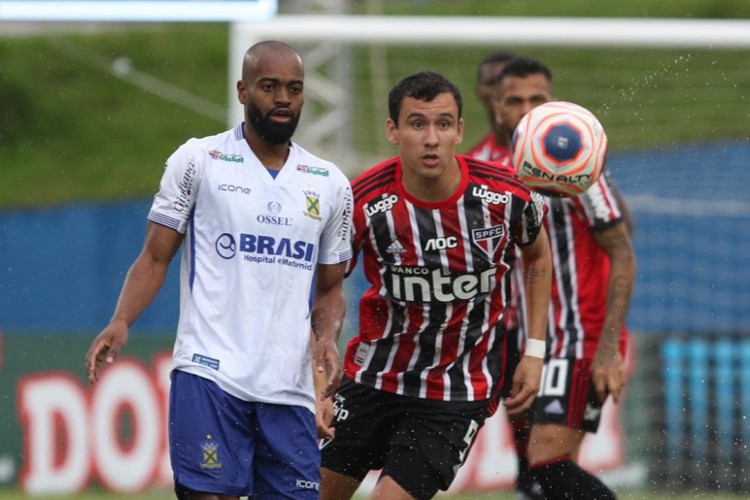 São Paulo e Santo André se enfrentam pelo Campeonato Paulista 2022 hoje, 9: onde assistir ao vivo e horário do jogo.  