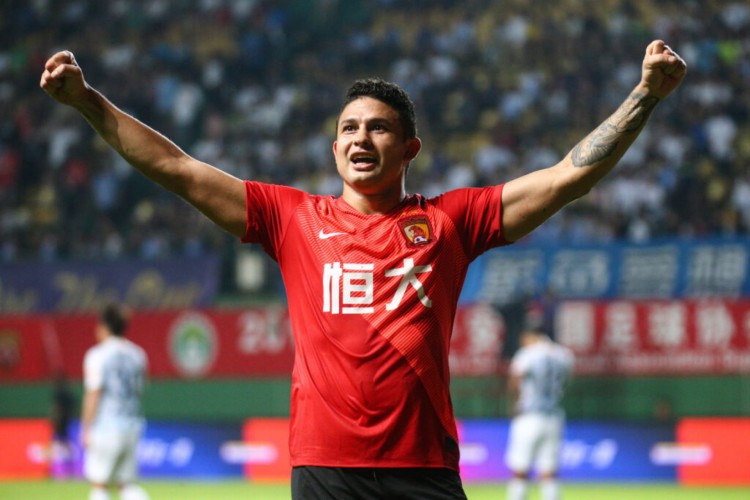 Atacante Elkeson está na mira do Ceará