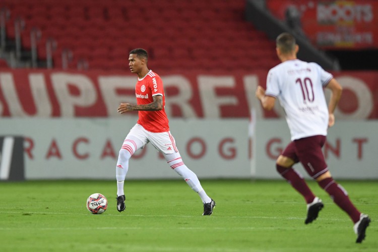 Caxias e Internacional se enfrentam pelo Campeonato Gaúcho 2022 hoje, 12; onde assistir ao vivo e horário do jogo.  