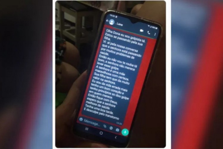 Mensagem do criminoso que se sensibilizou com estado de saúde da idosa e desistiu de aplicar golpe via WhatsApp