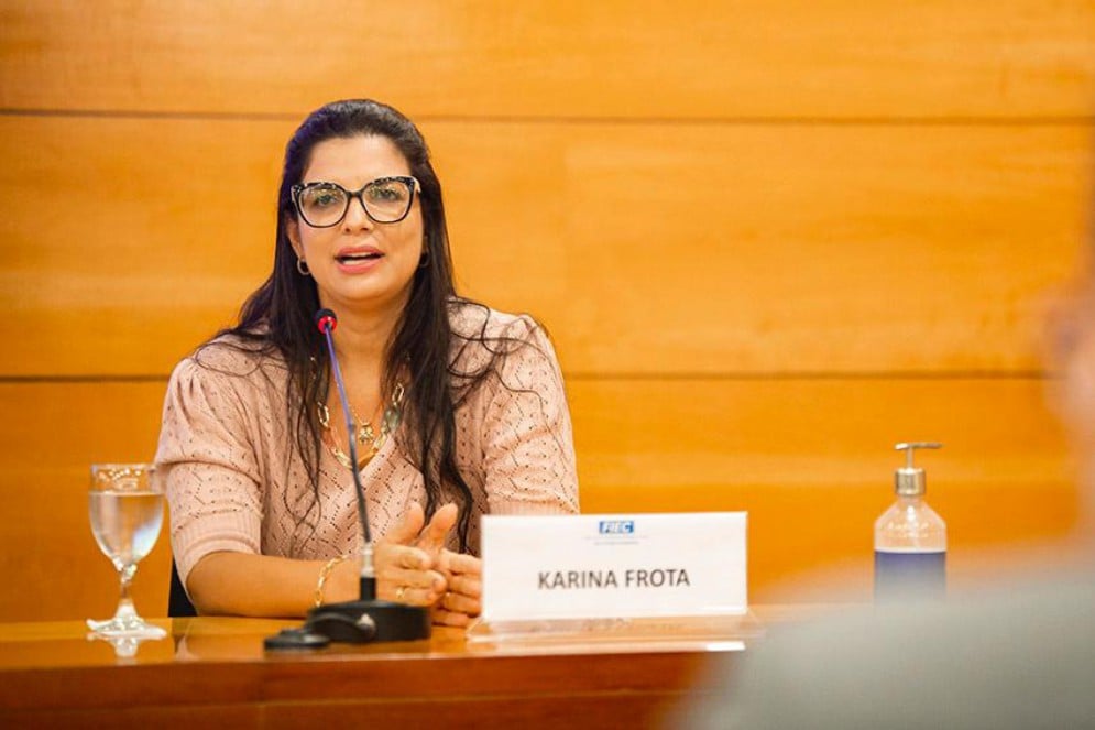 Karina Frota também é colunista no OP+(Foto: Divulgação)