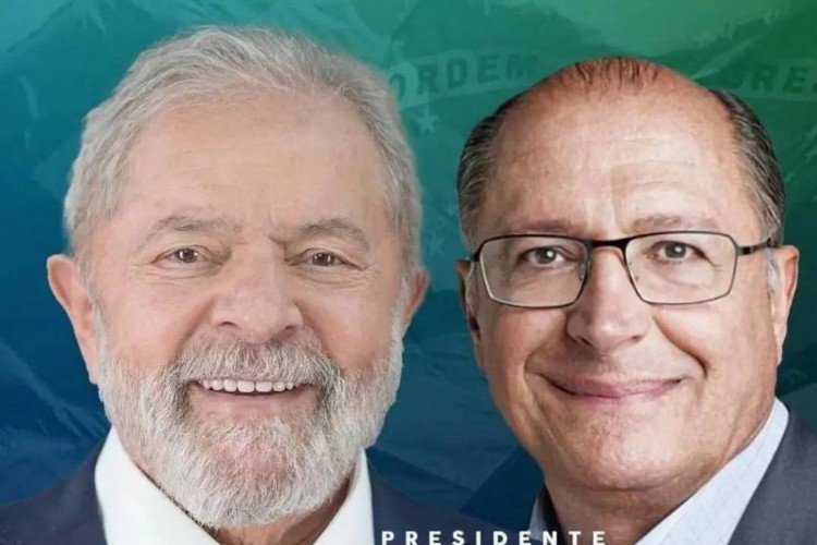 Santinho da possível chapa Lula-Alckmin já circula em redes sociais do PT