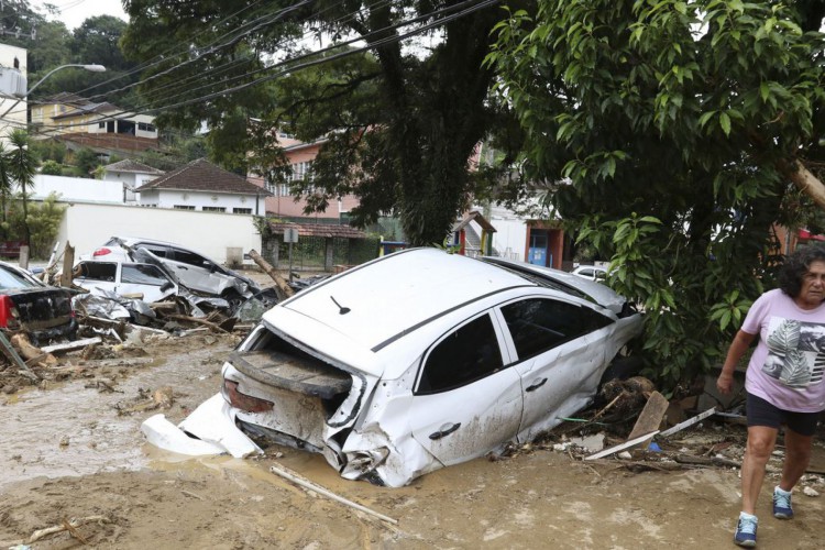 Bairro Castelânea em Petrópolis, após forte chuva que atingiu a região Serrana do Rio de Janeiro (RJ)