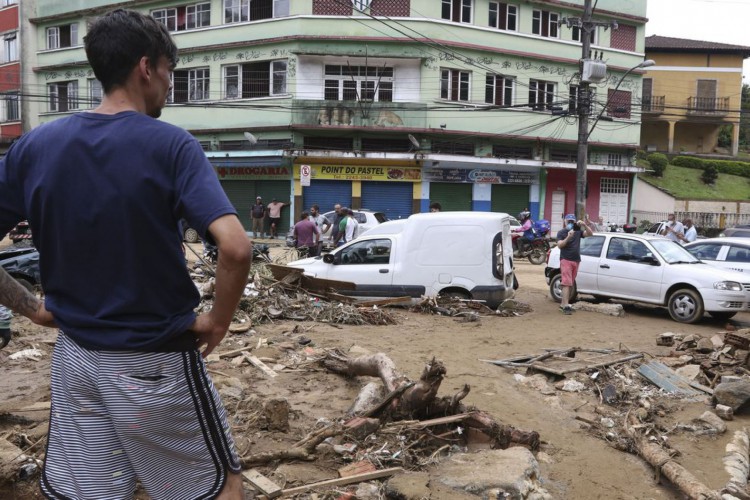 Bairro Castelânea em Petrópolis, após fortes chuvas  que atingiram a região Serrana do Rio