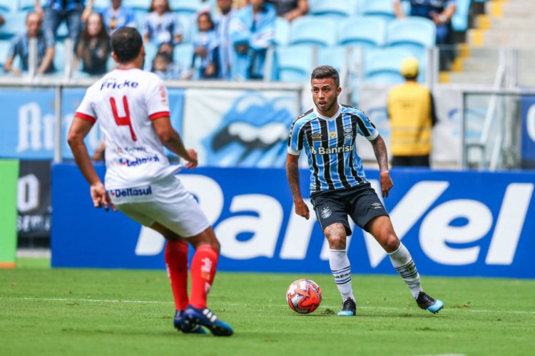 Grêmio e São Luiz se enfrentam pelo Campeonato Gaúcho 2022 hoje, 19; onde assistir ao vivo e horário do jogo.  