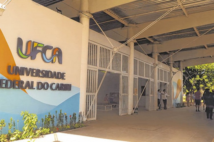 Com o fim da greve, docentes da UFCA retomam processo seletivo do Sisu 
