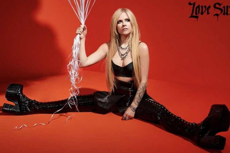 Novo álbum de Avril Lavigne já está disponível nas plataformas digitais