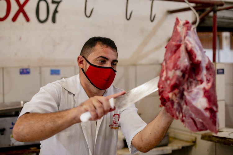 Carnes no Ceará aumentarão em média 5% ainda neste mês após alta na conta de luz