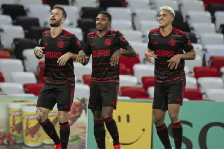 Flamengo e Resende se enfrentam pelo Campeonato Carioca 2022 hoje, 27; onde assistir ao vivo e horário do jogo. 