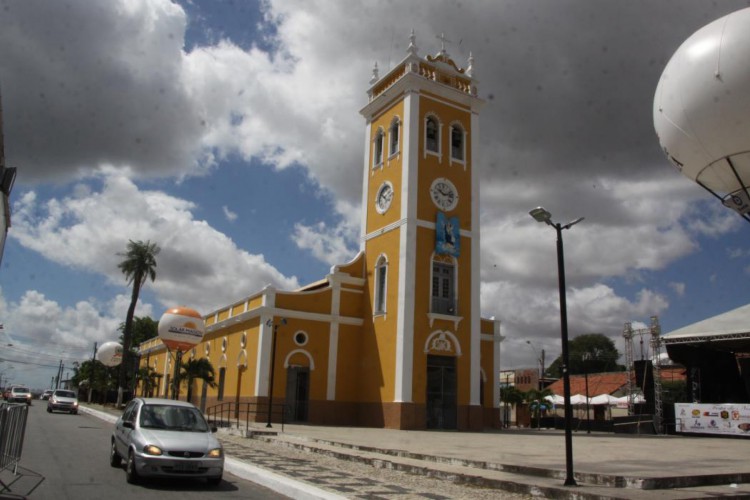 Igreja Matriz de Nossa Senhora dos Prazeres, em Caucaia, receberá missas nesta Quarta-Feira de Cinzas