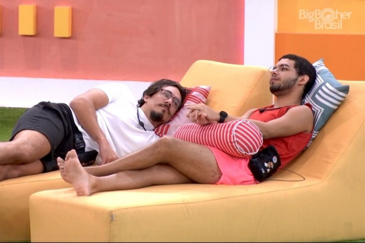 Vyni fala com Eliezer sobre estratégias no BBB