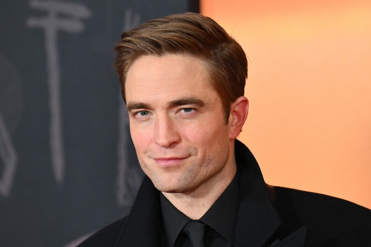 Robert Pattinson fala sobre repercussão positiva de 'The Batman'