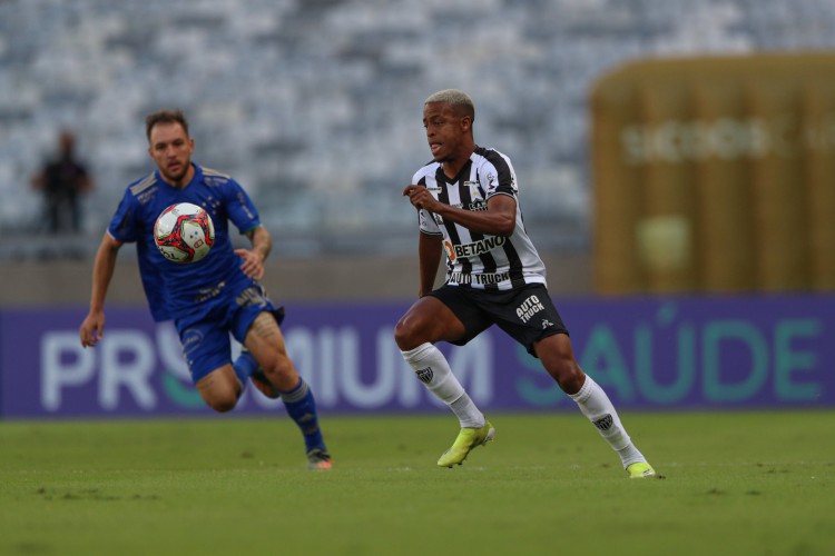 Atlético-MG e Cruzeiro se enfrentam pelo Campeonato Mineiro 2022 hoje, 6; onde assistir ao vivo e horário do jogo. 
