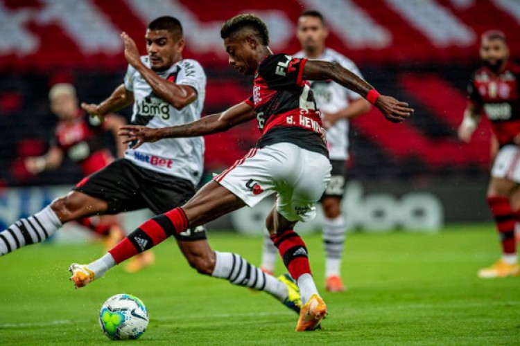 Vasco e Flamengo se enfrentam pelo Campeonato Carioca 2023 hoje, 19; onde assistir ao vivo e horário do jogo. 
