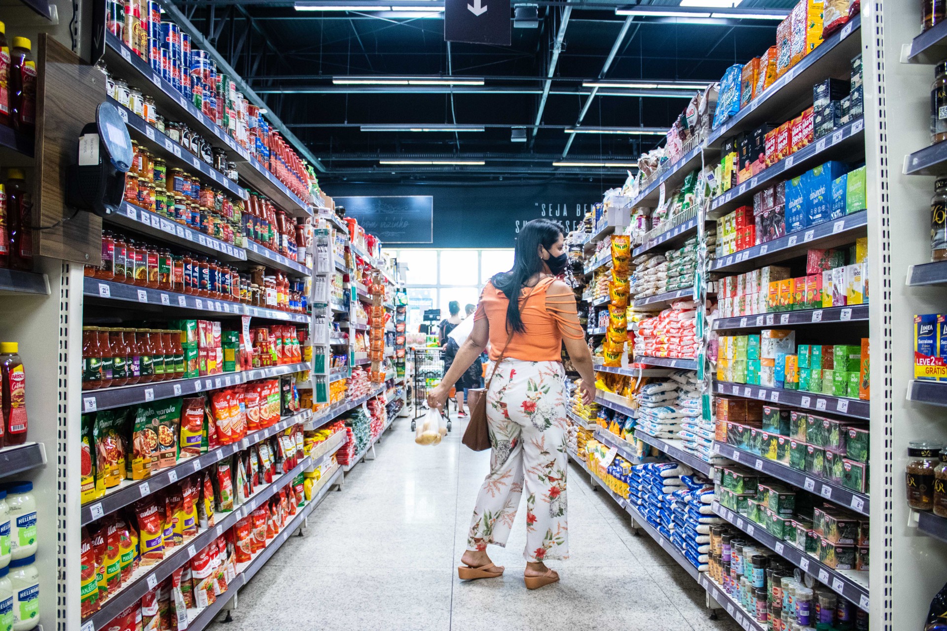 Houve aumento da compra de produtos de marca própria em todas as faixas de renda (Foto: FERNANDA BARROS)