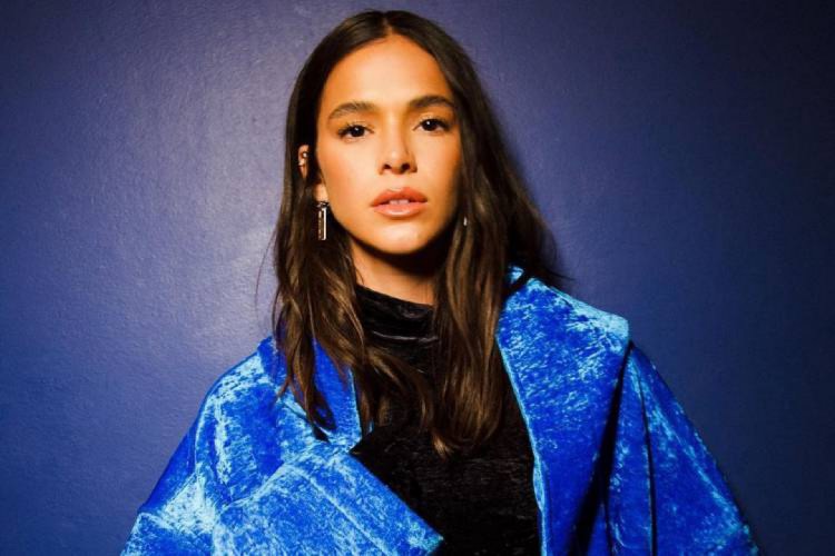 Bruna Marquezine estreia na carreira internacional com "Besouro Azul", da DC Studios