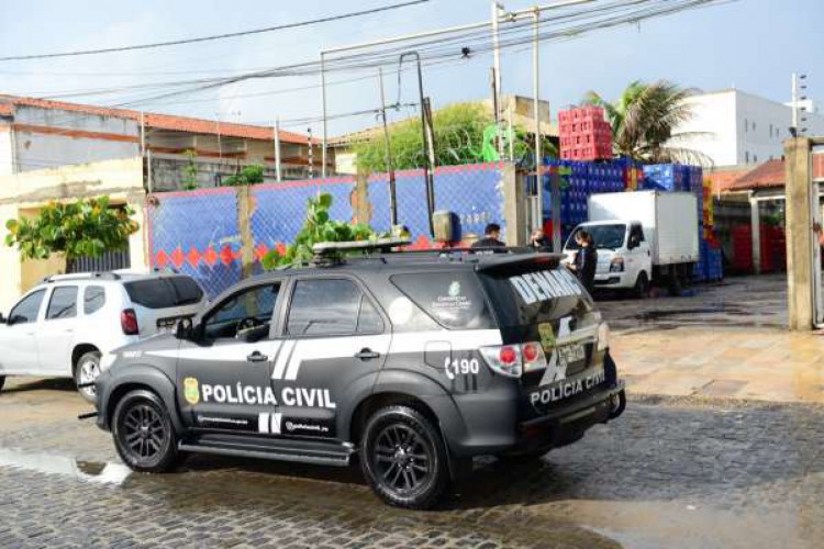 (Foto de apoio ilustrativo) Equipes da Polícia Militar do Ceará (PMCE) e do Departamento de Homicídios e Proteção à Pessoa (DHPP) da Polícia Civil do Estado do Ceará (PC-CE) foram acionadas para a ocorrência do duplo achado de cadáver no bairro Mondubim