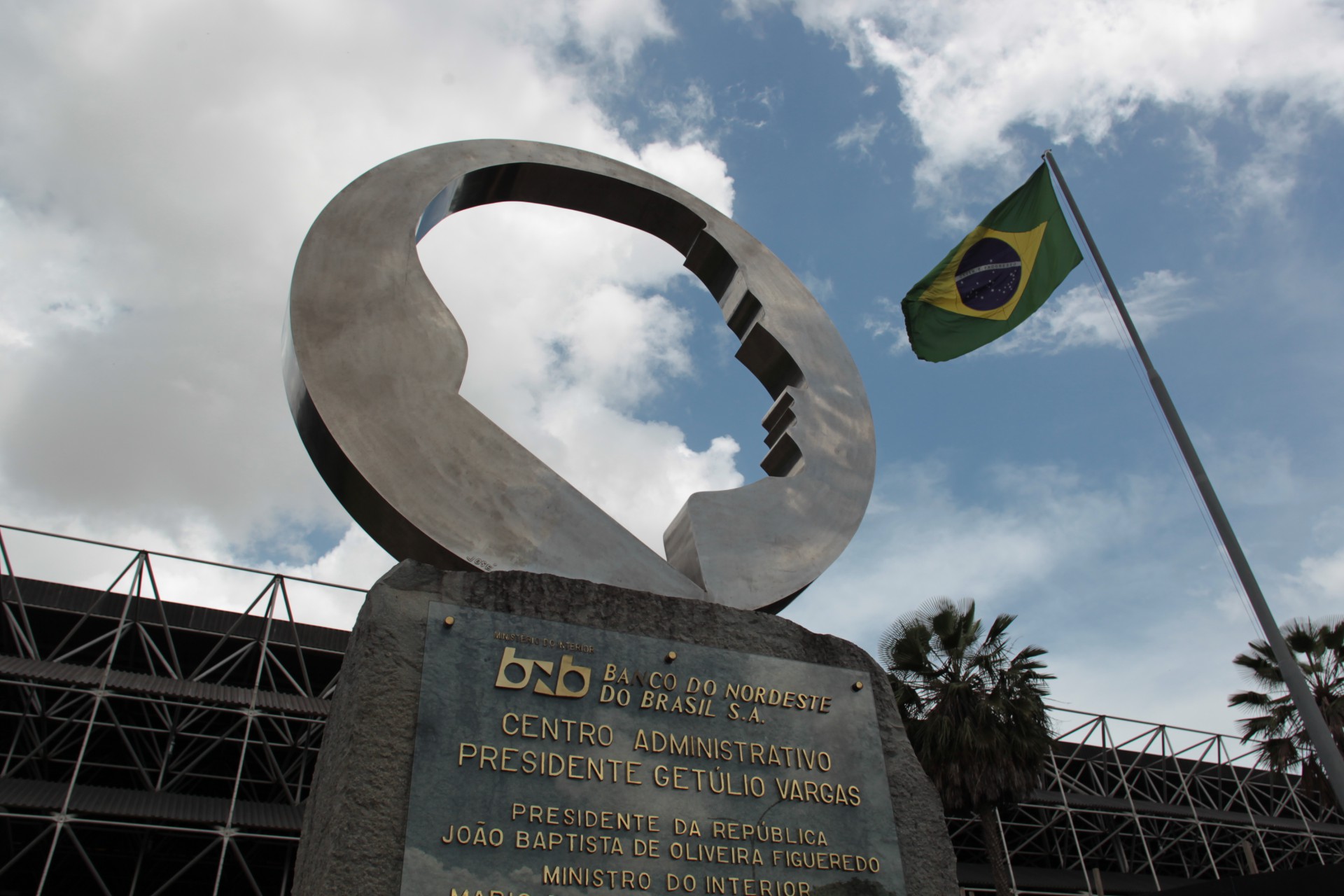 ￼VOLUME de aplicações subiu 9,8% ante o 1° semestre de 2021  (Foto: FABIO LIMA)